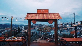 Mê mẩn với quán nướng mới toanh view cực chill tại Đà Lạt