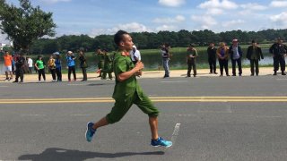 Hồ Xuân Hương sôi nổi với giải Chạy vũ trang - Việt giã của Bộ Công An