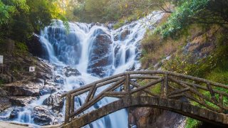 Kinh nghiệm vượt thác Datanla Đà Lạt mới nhất 2020