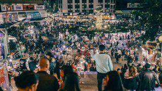 Chưa ghé chợ đêm Đà Lạt là chưa đến thành phố mộng mơ