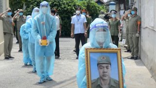 Hàng ngàn em học sinh tại TPHCM mồ côi cha mẹ vì đại dịch