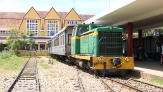 Bạn đã có dịp trải nghiệm chuyến tàu hoài cổ ở ga Đà Lạt?