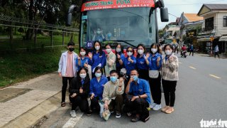 218 tình nguyện viên Lâm Đồng vào TP.HCM chống dịch, hứa 'hết dịch mới về'