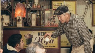 ‘Bố già’ ở cafe Nga - Người lưu giữ hồn xưa về một Đà Lạt dung dị nhất