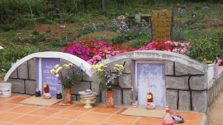 Phía sau đồi thông hai mộ Đà Lạt là câu chuyện tình sử đầy bi thương