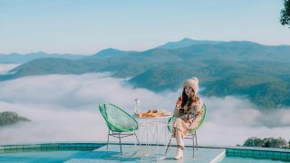 Chiêm ngưỡng 10 quán cafe săn mây Đà Lạt view mây trời đẹp ngẩn ngơ
