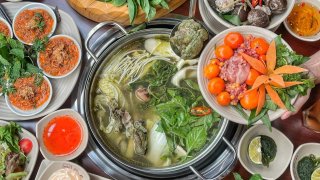 Hướng dẫn ăn lẩu gà lá é Đà Lạt ngon đúng điệu, thời gian địa điểm rõ ràng