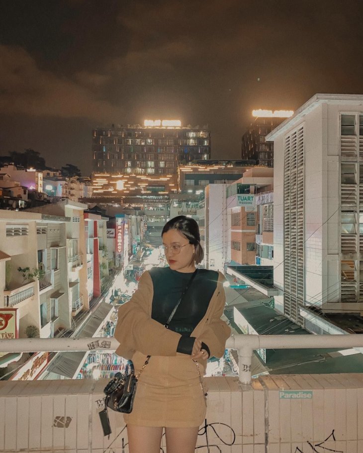 Goc Hongkong Ben Hong Cho Da Lat Ban Dem