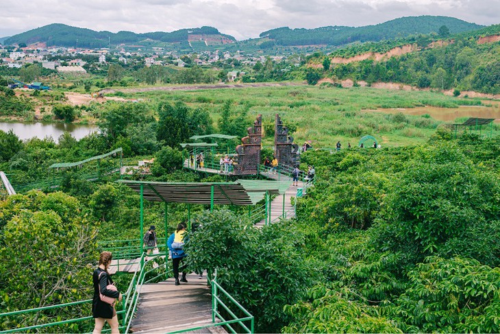 Me Linh Coffee Garden Da Lat