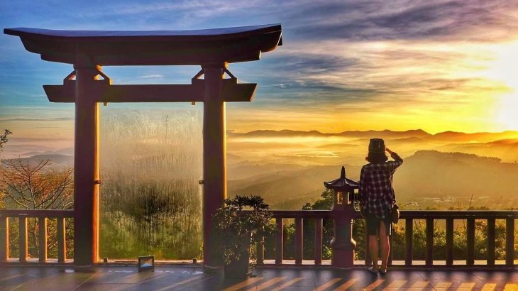 Chua Linh Quy Phap An Da Lat