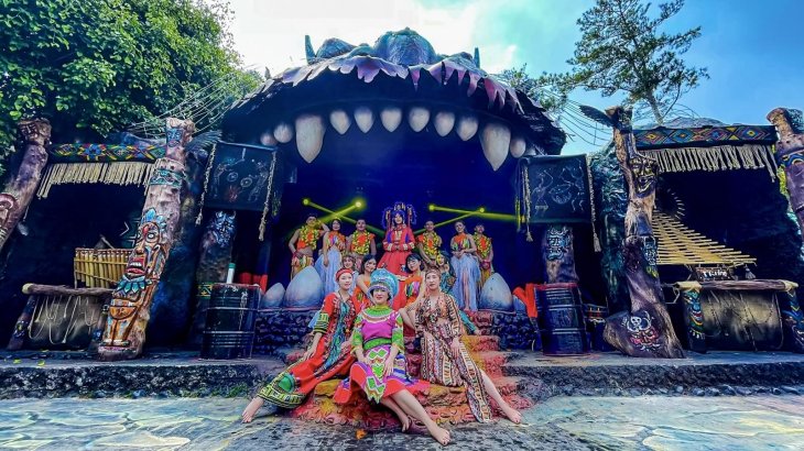 Thuong Thuc Van Nghe Trong Khu Du Lich Quy Nui