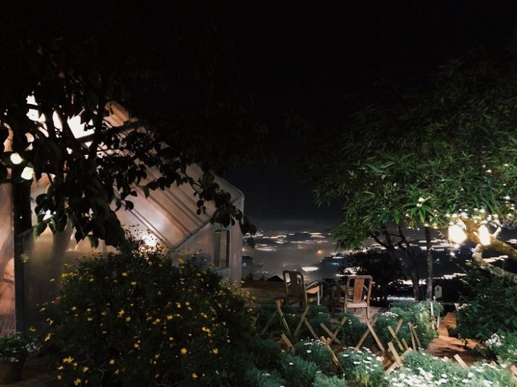 Thanh Pho Da Lat Ve Dem Cafe Tui Mo To 