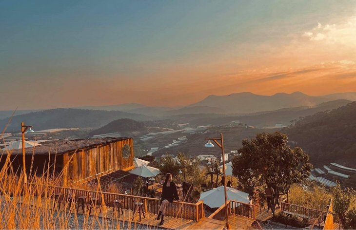 Thanh Pho Da Lat Ve Dem Tiem Cafe Hoang Hon Chieu