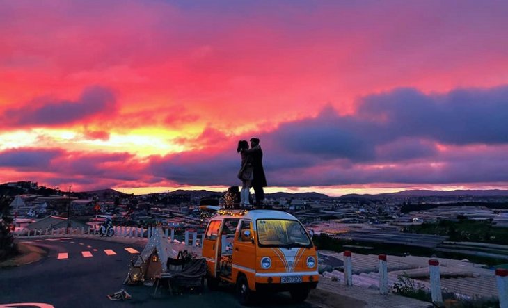 Thanh Pho Da Lat Ve Dem Xom Leo Trai Mat