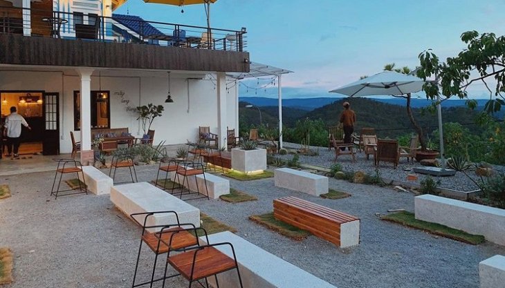 Cafe View Dep Da Lat May Lang Thang