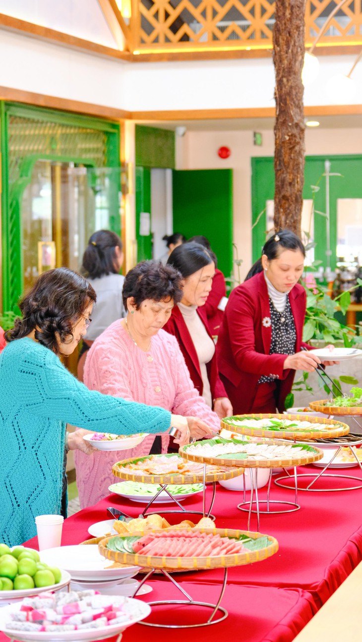 buffet sáng tại TASTY