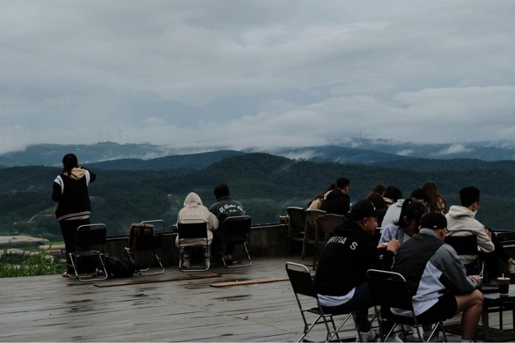 Tiem Ca Phe Hoang Hon Chieu