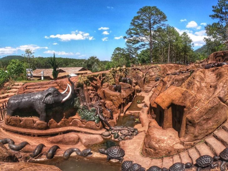 Duong Ham Dat Set Da Lat