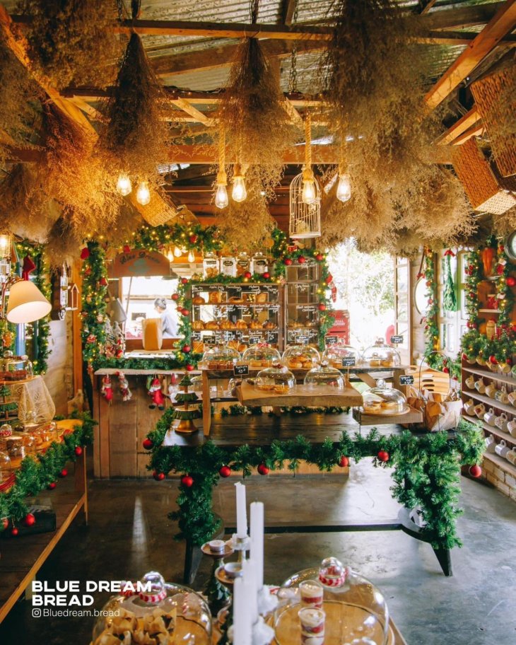 Blue Dream Bread Noel 2