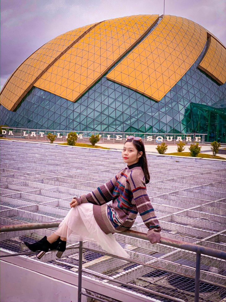 Ao Len Rong Chan Vay Dai