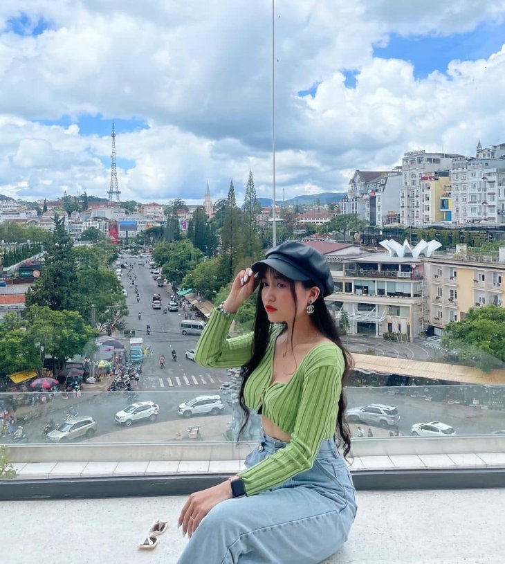 Croptop Len Quan Jeans Cap Cao