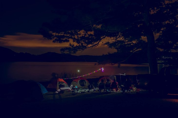 Cam Trai Ho Suoi Vang