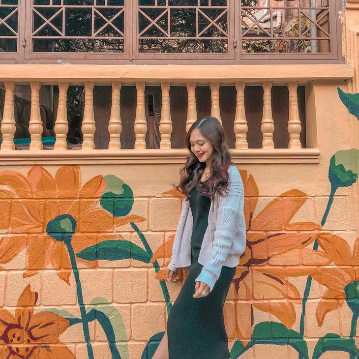 phối đồ check in phố Bích Họa