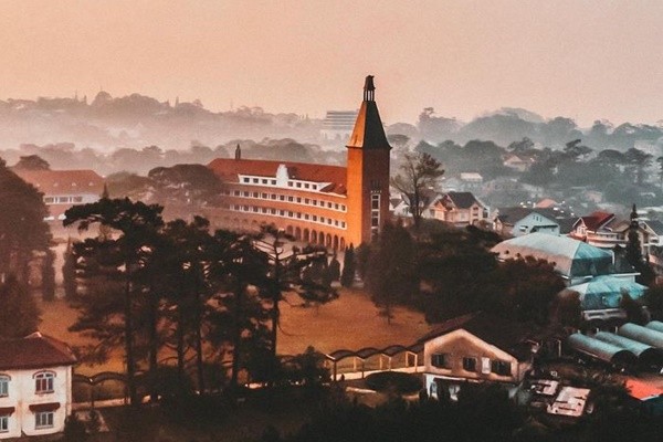 Truong Cao Dang Su Pham Da Lat Tham Quan