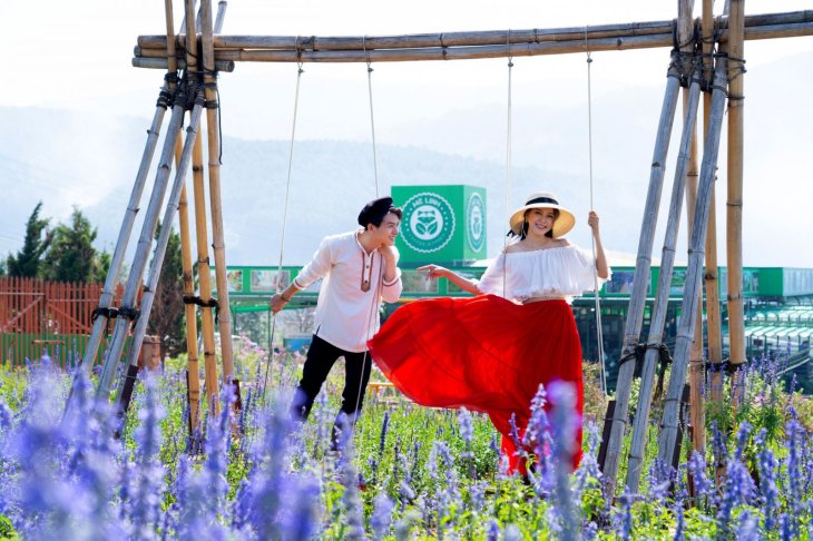 Cafe Chup Hinh Cuoi Me Linh 1