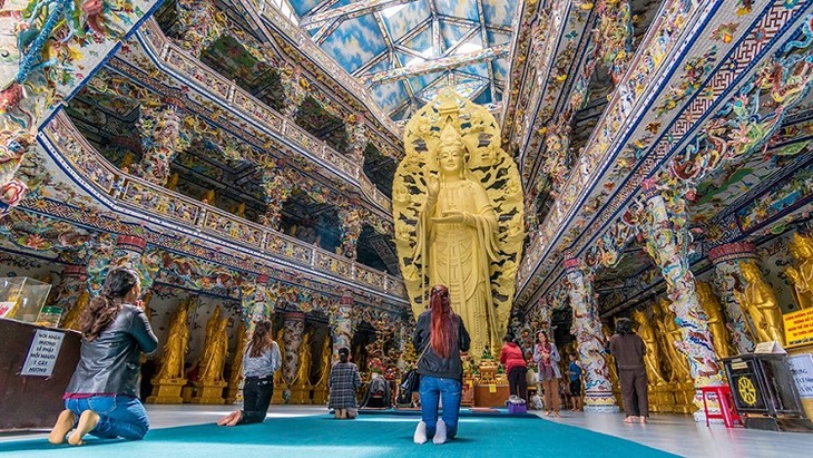 Chua O Da Lat Chua Linh Phuoc 1