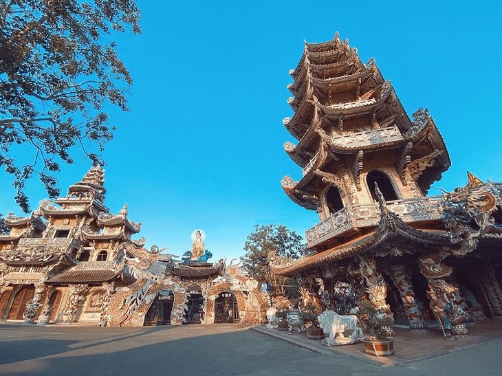 Chua O Da Lat Chua Linh Phuoc 2