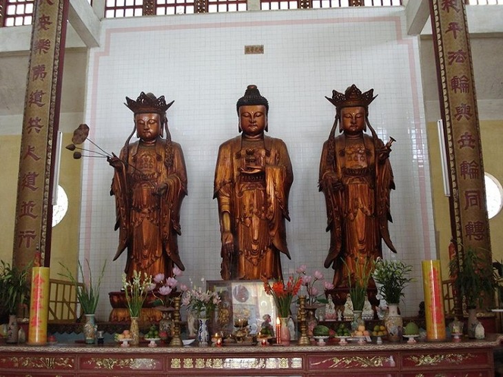 Chua O Da Lat Thien Vuong Co Sat 1
