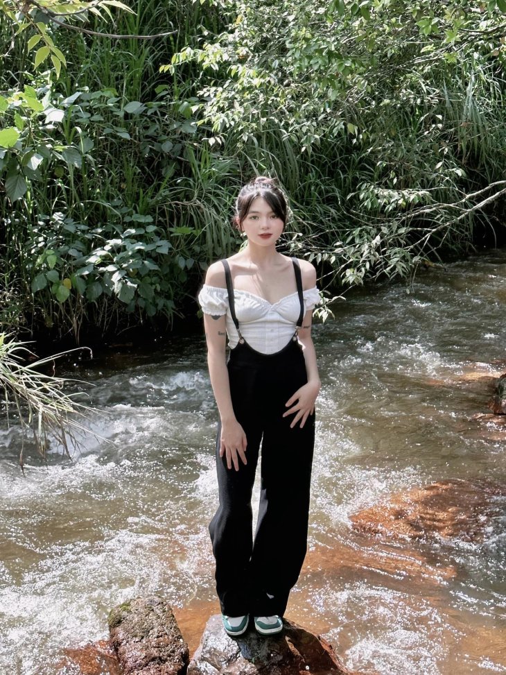 Quan Yem Cach Dieu Minh Anh