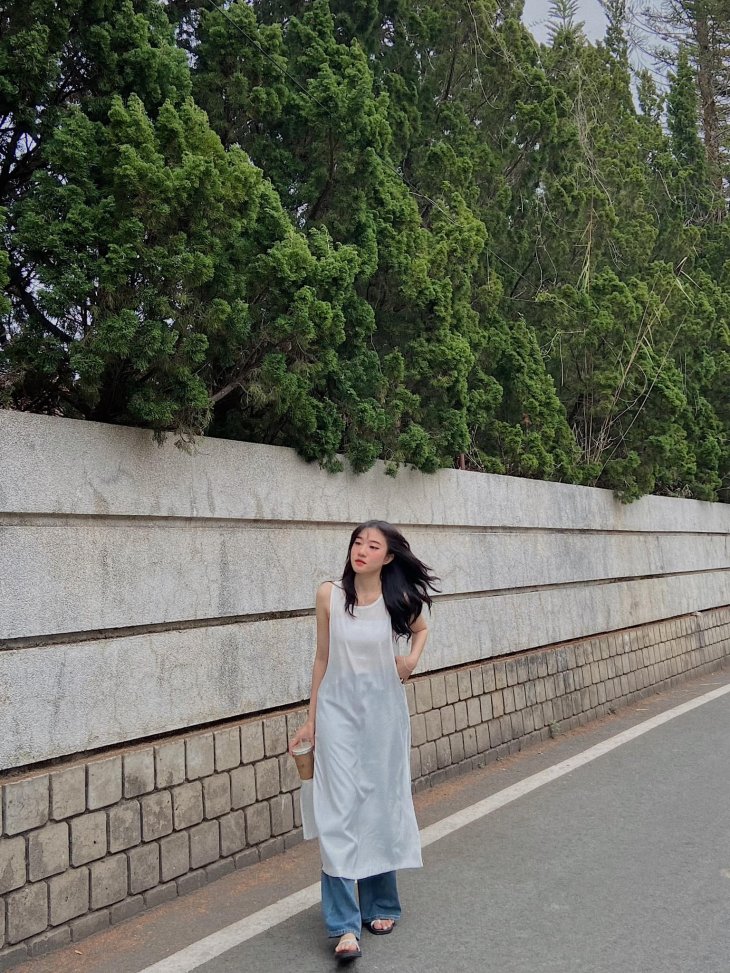 Vay Ba Lo Trang Di Da Lat