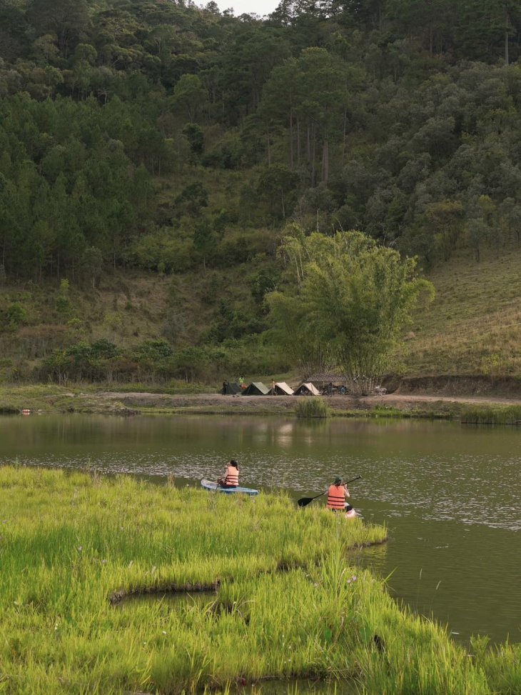 The Florest teambuilding kayak