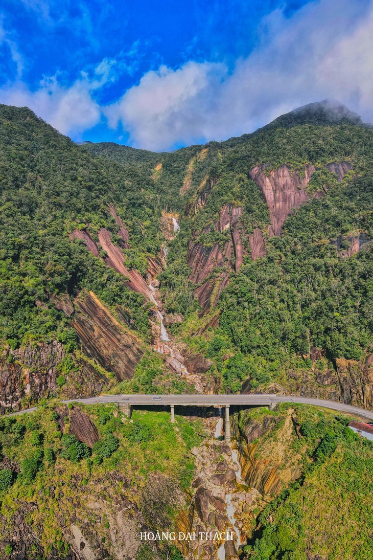 Cung Duong Deo Khanh Le 2