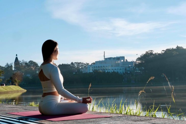 Yoga Ho Xuan Huong Vinh Xuan