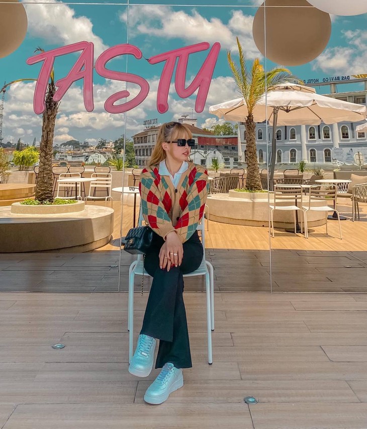 trang phục đi Đà Lạt tháng 9 1