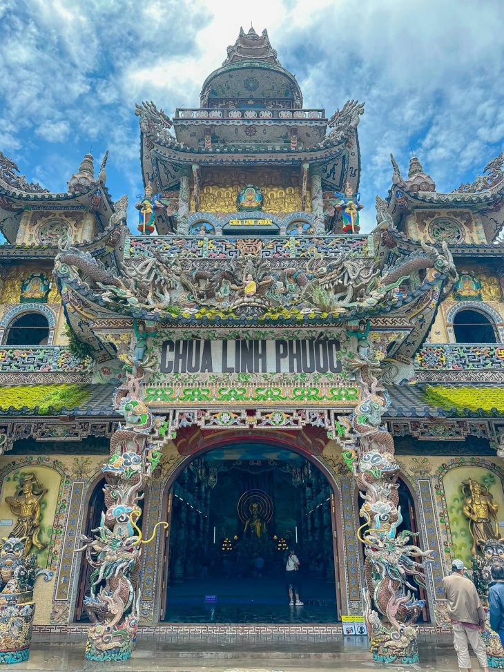 Chua Linh Phuoc Da Lat