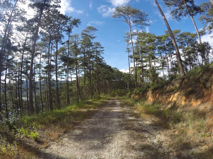 Duong Phuot Dinh Pinhatt Bang Xe May