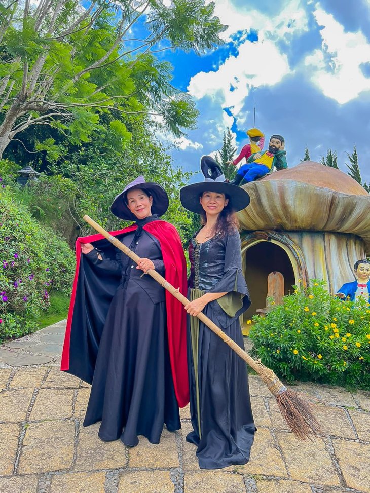 Halloween Da Lat 2023 Fairytale Land 2