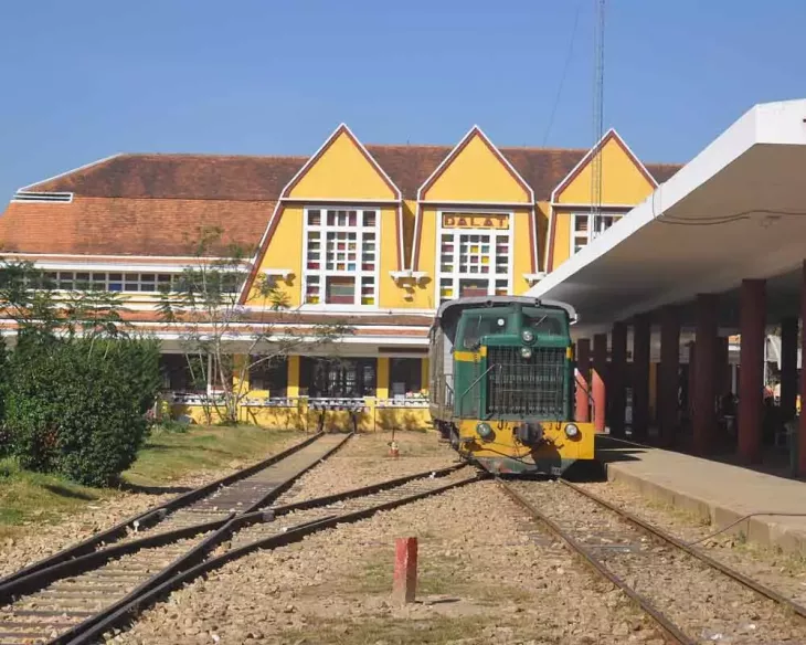 Ga Xe Lua Da Lat