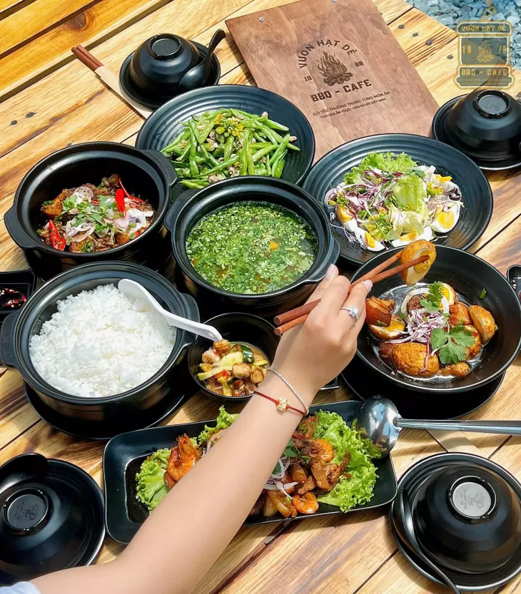 Vuon Hat De Bbq And Coffee