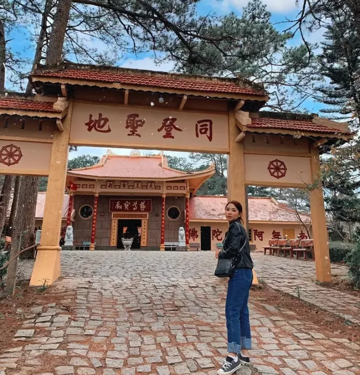 Chua Tau Da Lat 1