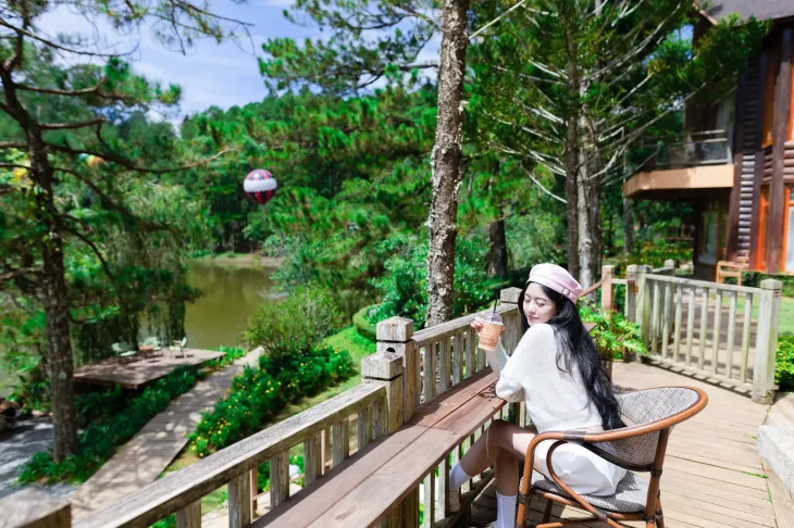 Quan Ca Phe Lac Tien Gioi